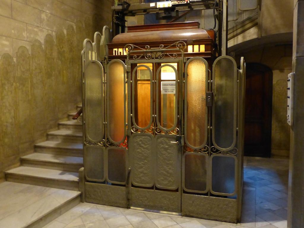 Casa Mathilda Bed & Breakfast Барселона Екстериор снимка