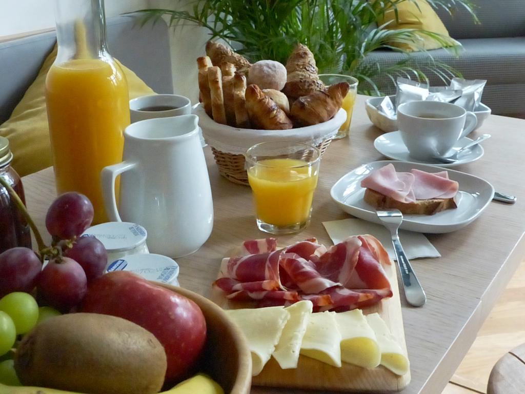 Casa Mathilda Bed & Breakfast Барселона Екстериор снимка