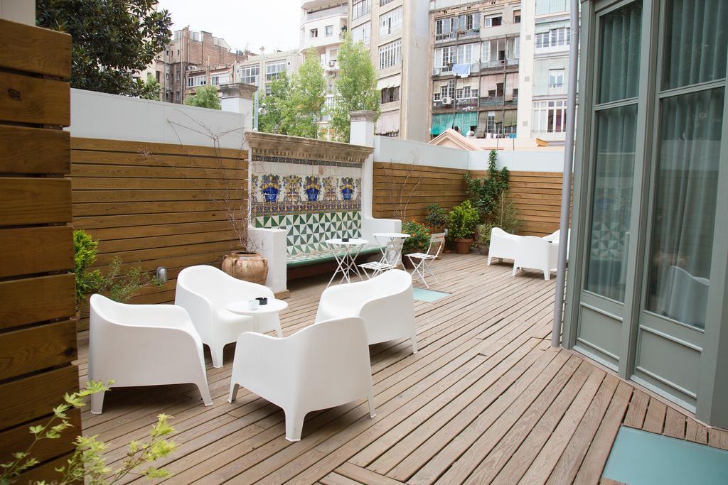 Casa Mathilda Bed & Breakfast Барселона Екстериор снимка